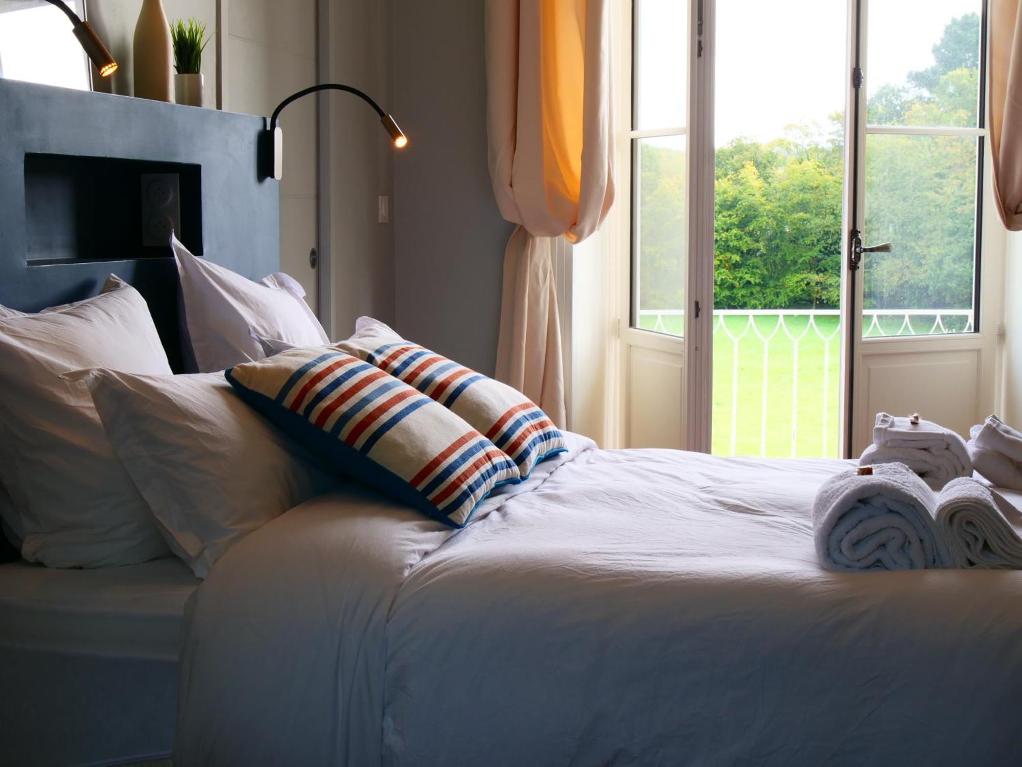 Bed and Breakfast Domaine Du Cloitre Pleneuf-Val-Andre Esterno foto